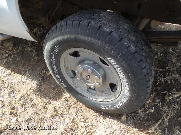 image for item DA7660 2005 Ford F250 Super Duty SuperCab pickup truck