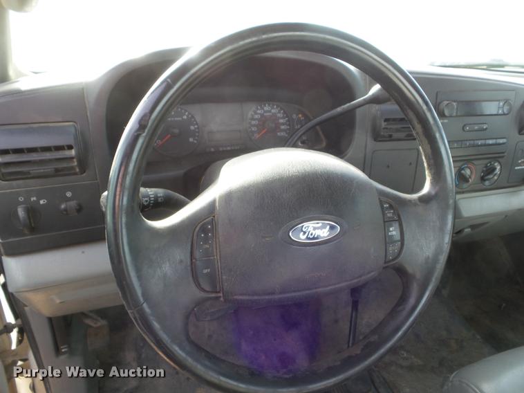 image for item DA7661 2007 Ford F250 Super Duty SuperCab pickup truck