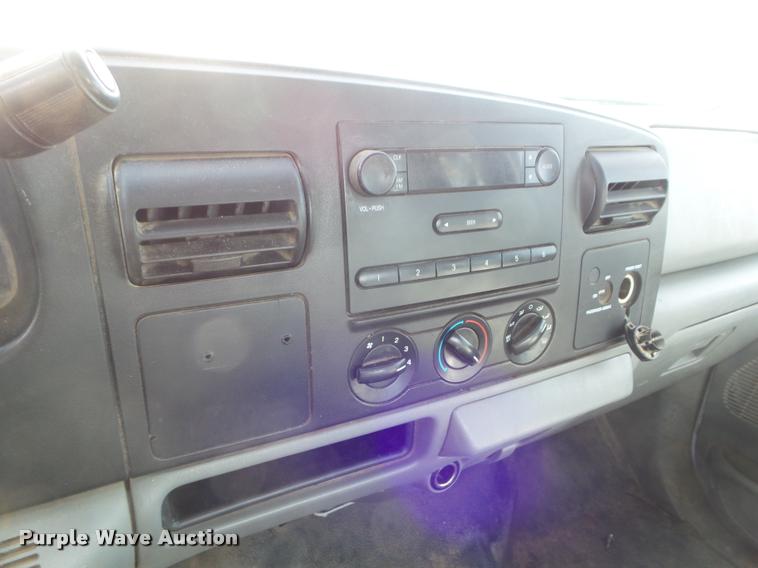 image for item DA7661 2007 Ford F250 Super Duty SuperCab pickup truck