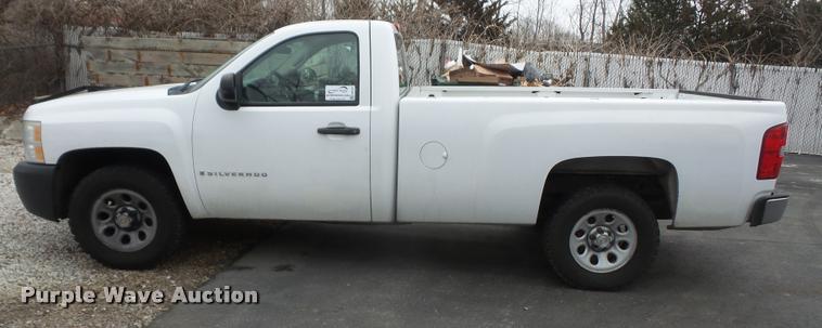 image for item DB0749 2008 Chevrolet Silverado 1500 pickup truck