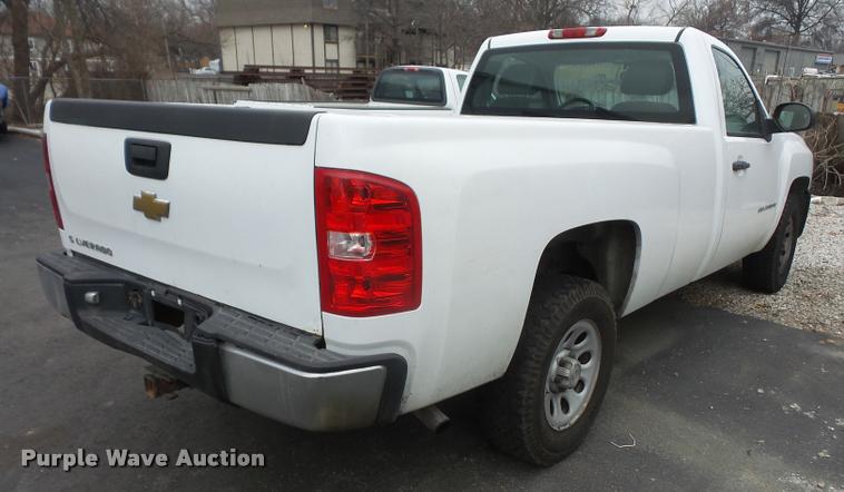 image for item DB0749 2008 Chevrolet Silverado 1500 pickup truck