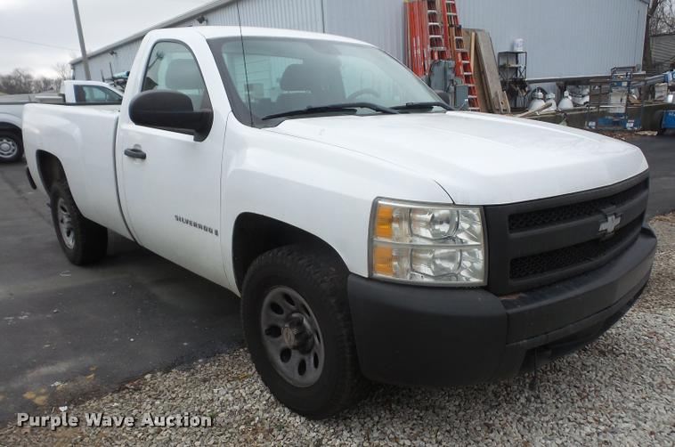 image for item DB0749 2008 Chevrolet Silverado 1500 pickup truck