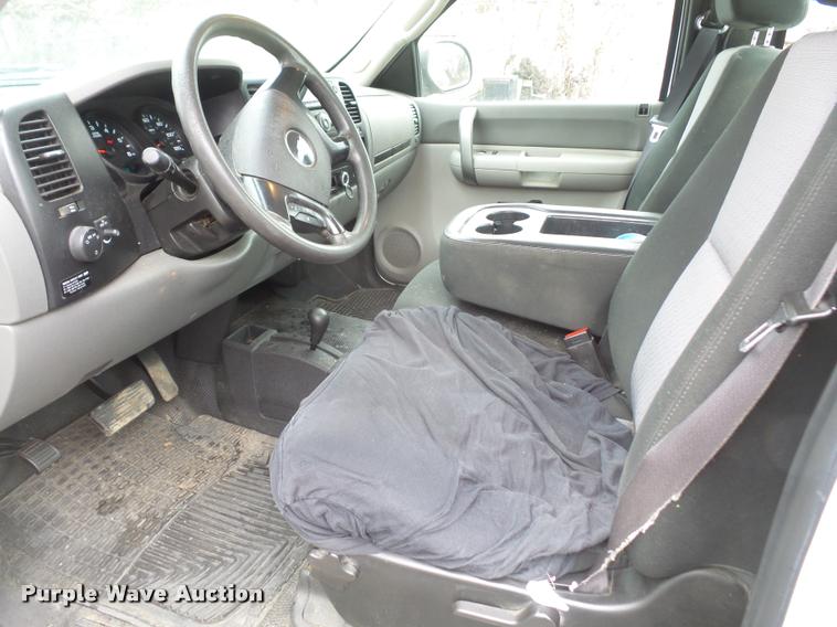 image for item DB0749 2008 Chevrolet Silverado 1500 pickup truck