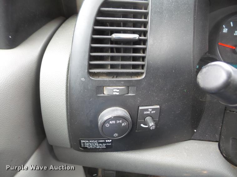 image for item DB0749 2008 Chevrolet Silverado 1500 pickup truck