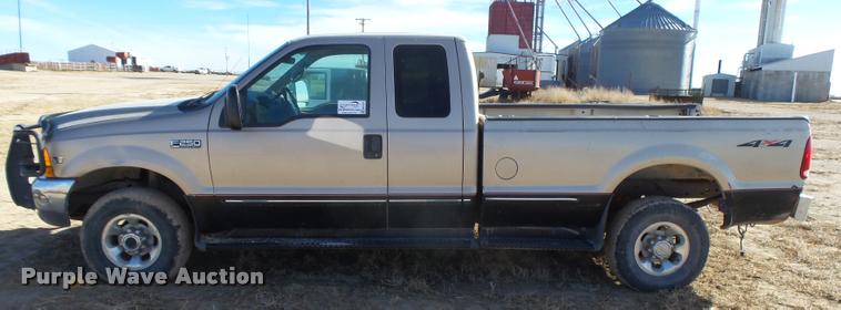 image for item DB1878 1999 Ford F250 SuperCab pickup truck