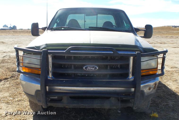 image for item DB1878 1999 Ford F250 SuperCab pickup truck