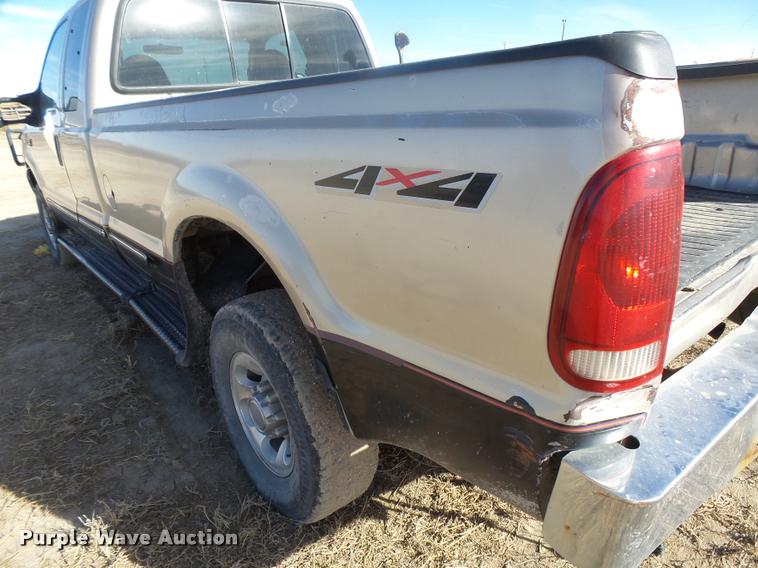 image for item DB1878 1999 Ford F250 SuperCab pickup truck