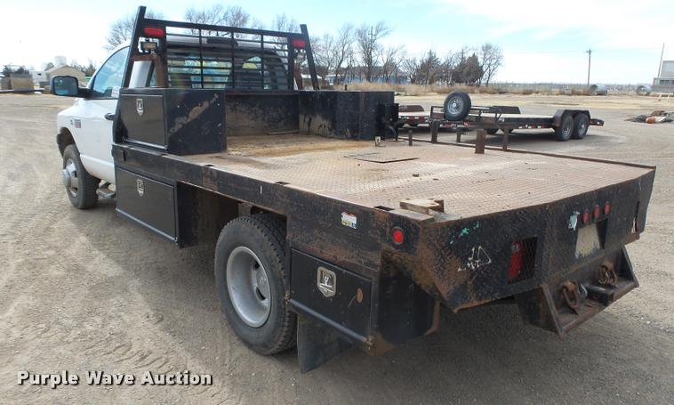 image for item DB1879 2007 Dodge Ram 3500HD flatbed pickup truck