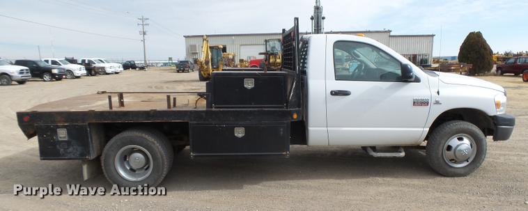 image for item DB1879 2007 Dodge Ram 3500HD flatbed pickup truck