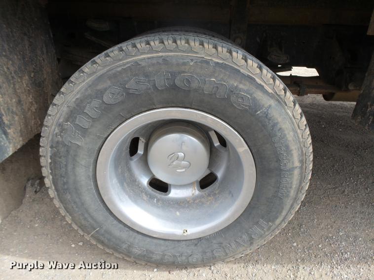 image for item DB1879 2007 Dodge Ram 3500HD flatbed pickup truck