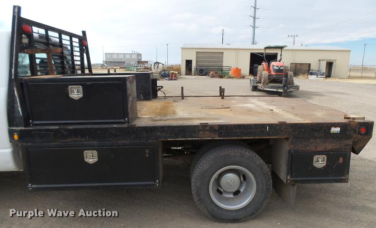 image for item DB1879 2007 Dodge Ram 3500HD flatbed pickup truck
