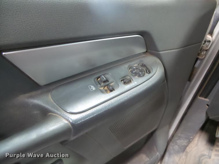 image for item DB1880 2007 Dodge Ram 3500HD SLT pickup truck