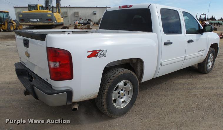 image for item DB1897 2011 Chevrolet Silverado 1500 Z71 Crew Cab pickup truck