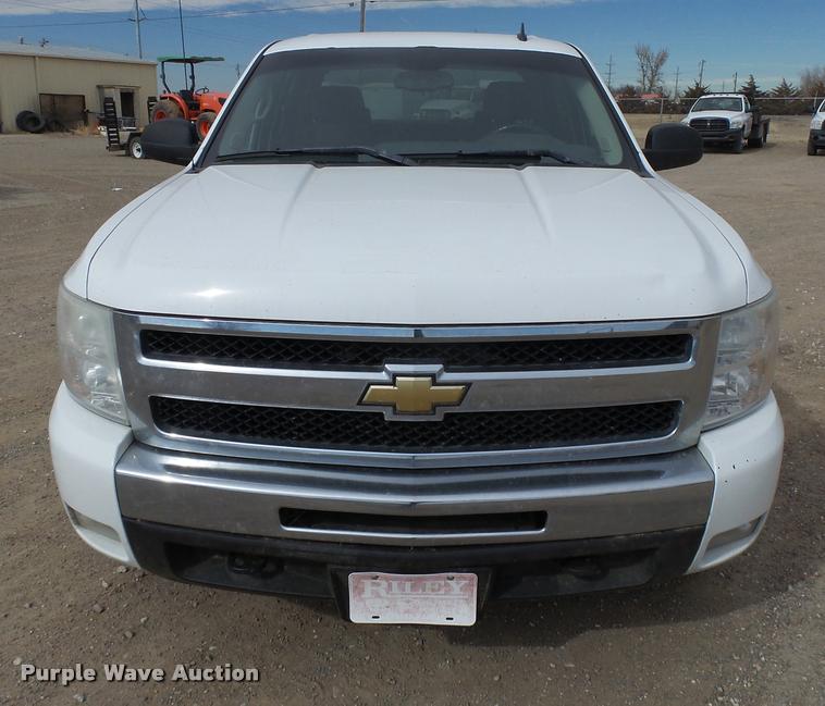 image for item DB1897 2011 Chevrolet Silverado 1500 Z71 Crew Cab pickup truck