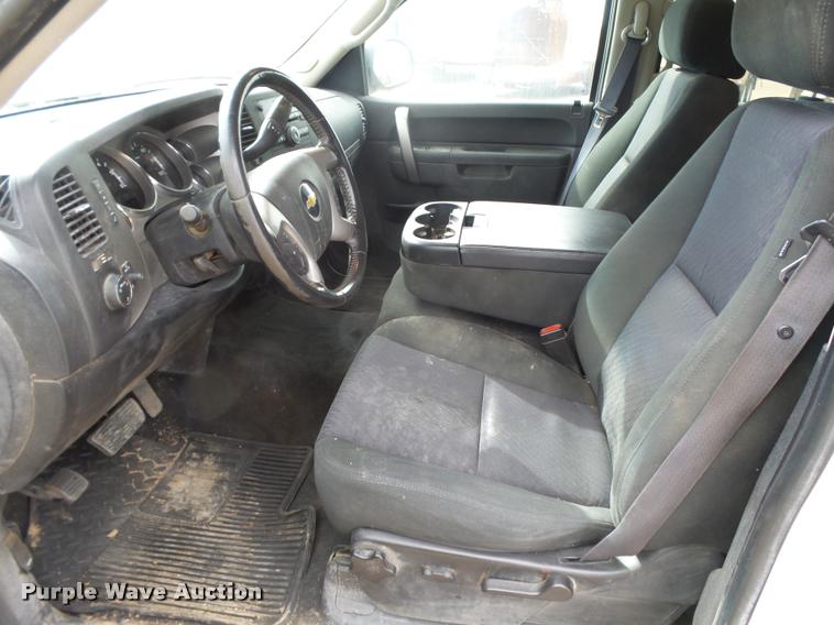 image for item DB1897 2011 Chevrolet Silverado 1500 Z71 Crew Cab pickup truck