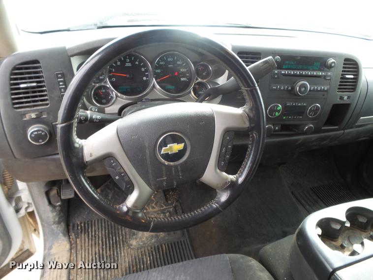 image for item DB1897 2011 Chevrolet Silverado 1500 Z71 Crew Cab pickup truck