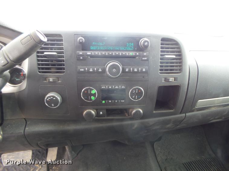 image for item DB1897 2011 Chevrolet Silverado 1500 Z71 Crew Cab pickup truck