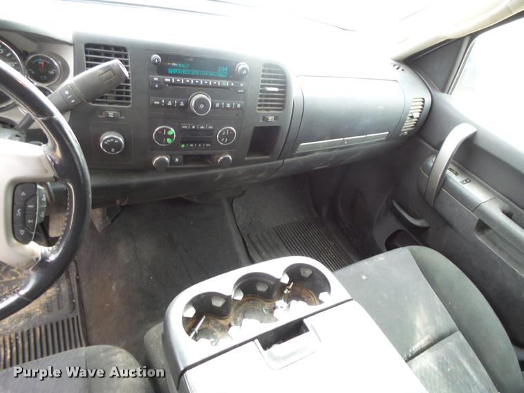 image for item DB1897 2011 Chevrolet Silverado 1500 Z71 Crew Cab pickup truck