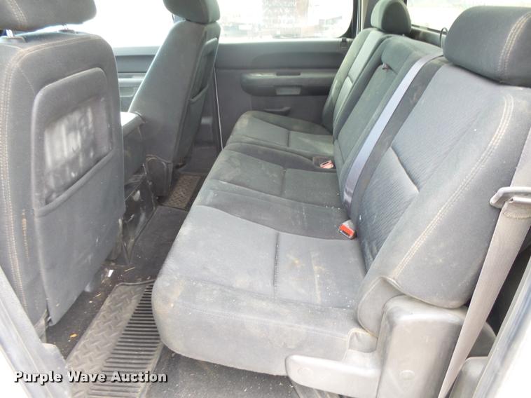 image for item DB1897 2011 Chevrolet Silverado 1500 Z71 Crew Cab pickup truck