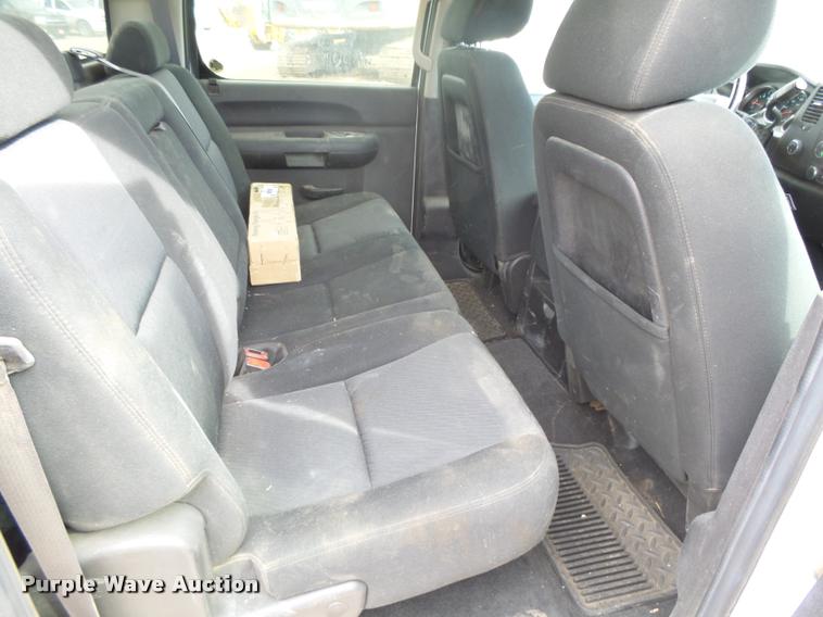 image for item DB1897 2011 Chevrolet Silverado 1500 Z71 Crew Cab pickup truck