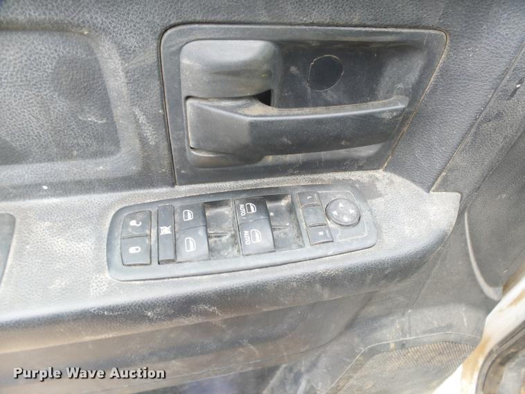 image for item DB1898 2012 Dodge Ram 2500HD Crew Cab pickup truck