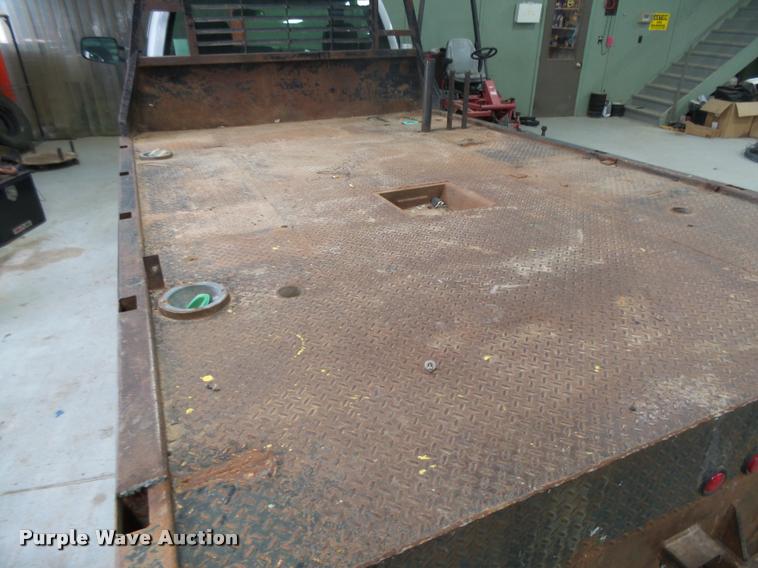 image for item DB1900 2007 Chevrolet Silverado 3500HD flatbed pickup truck