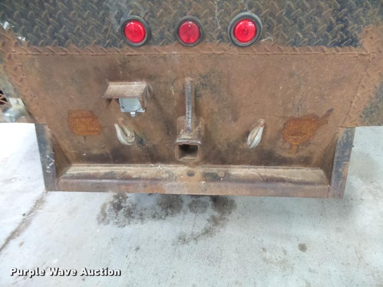 image for item DB1900 2007 Chevrolet Silverado 3500HD flatbed pickup truck