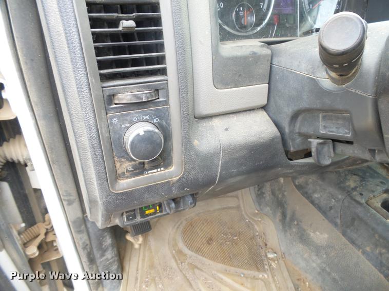 image for item DB1901 2012 Dodge Ram 2500 Crew Cab pickup truck