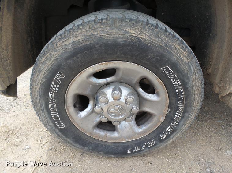 image for item DB1901 2012 Dodge Ram 2500 Crew Cab pickup truck