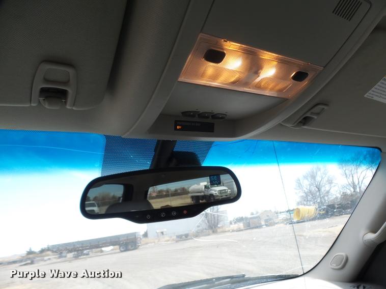 image for item DB1902 2007 Chevrolet Silverado 1500 Z71 Crew Cab pickup truck