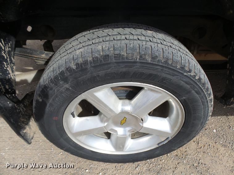 image for item DB1902 2007 Chevrolet Silverado 1500 Z71 Crew Cab pickup truck