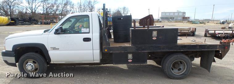 image for item DB1904 2006 Chevrolet Silverado 3500 flatbed pickup truck