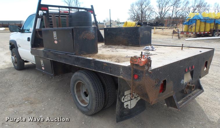 image for item DB1904 2006 Chevrolet Silverado 3500 flatbed pickup truck