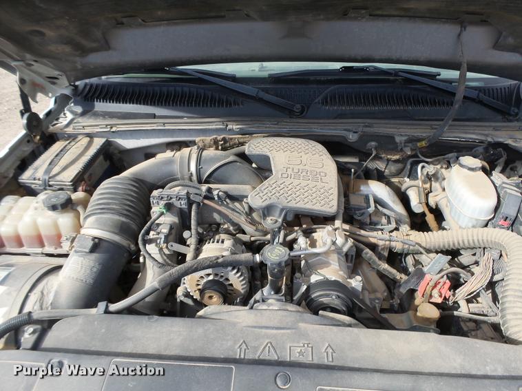 image for item DB1904 2006 Chevrolet Silverado 3500 flatbed pickup truck