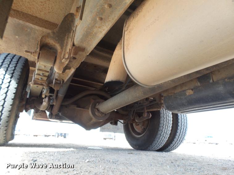 image for item DB1904 2006 Chevrolet Silverado 3500 flatbed pickup truck