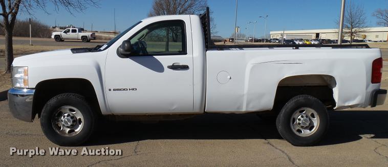 image for item DB2306 2007 Chevrolet Silverado 2500HD pickup truck