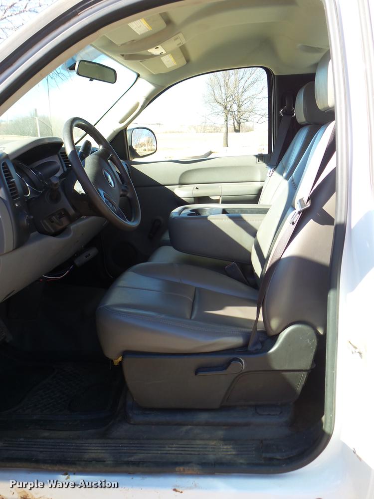 image for item DB2306 2007 Chevrolet Silverado 2500HD pickup truck