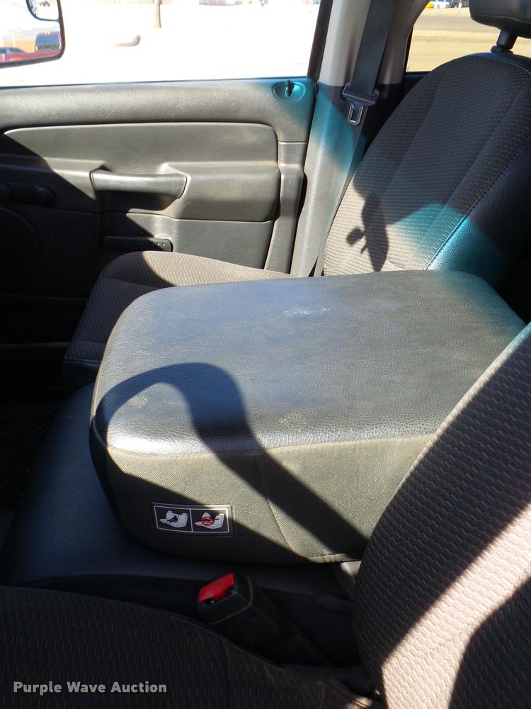 image for item DB2307 2005 Dodge Ram 1500 Quad Cab pickup truck