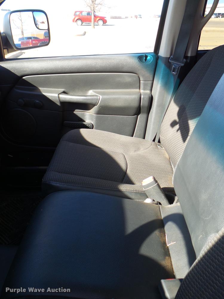 image for item DB2307 2005 Dodge Ram 1500 Quad Cab pickup truck