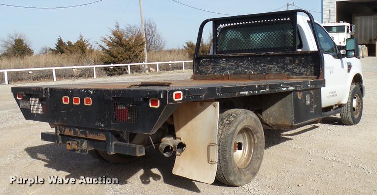 image for item DB2331 2008 Ford F350 Super Duty pickup truck