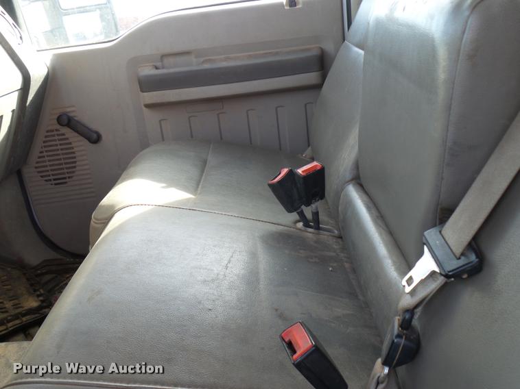 image for item DB2331 2008 Ford F350 Super Duty pickup truck