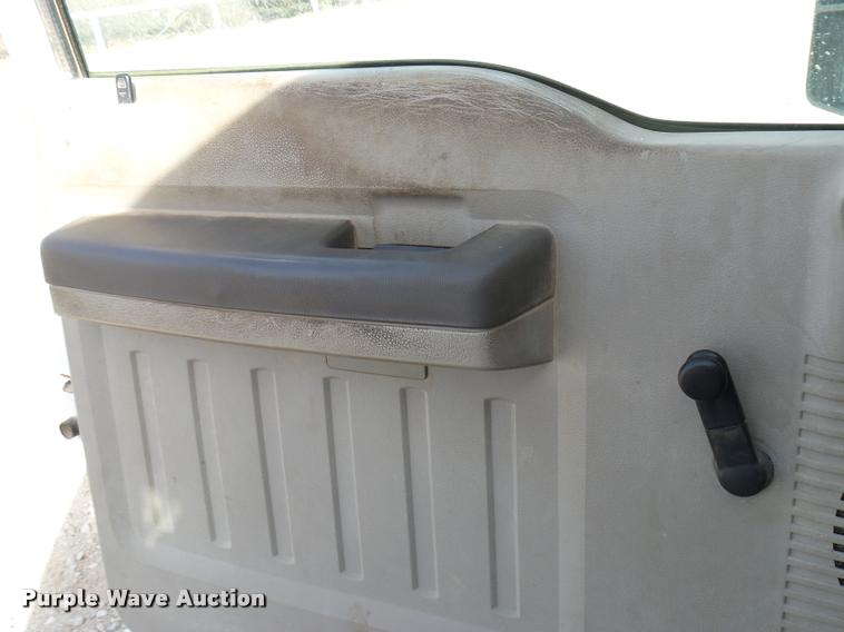 image for item DB2331 2008 Ford F350 Super Duty pickup truck
