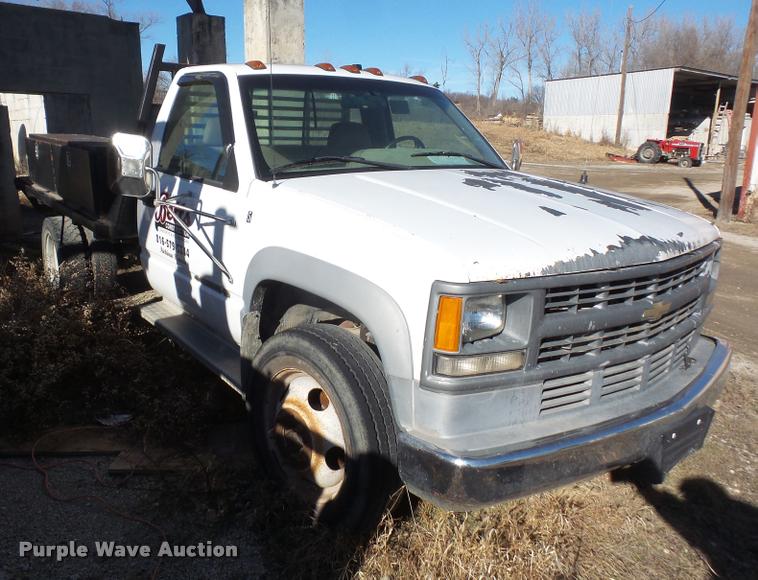 image for item DB2933 1995 Chevrolet 3500 HD flatbed pickup truck