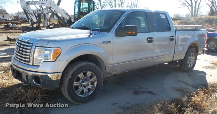 image for item DB2935 2010 Ford F150 XLT SuperCrew pickup truck