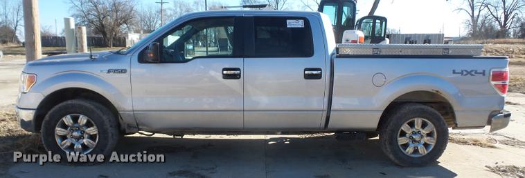 image for item DB2935 2010 Ford F150 XLT SuperCrew pickup truck