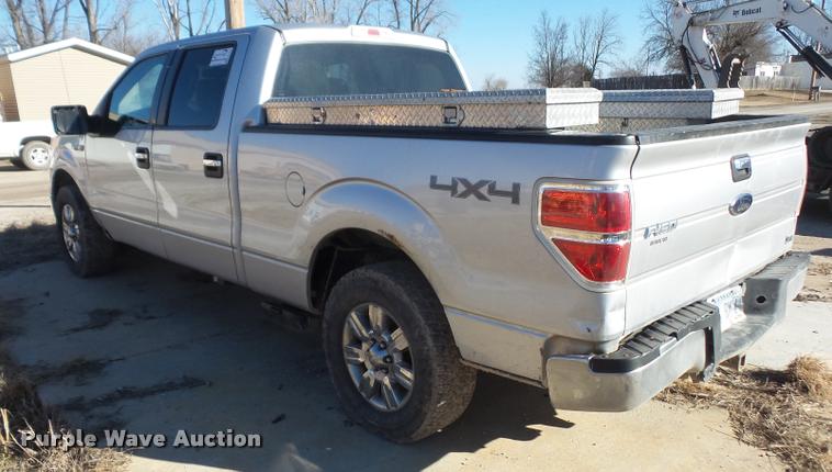 image for item DB2935 2010 Ford F150 XLT SuperCrew pickup truck