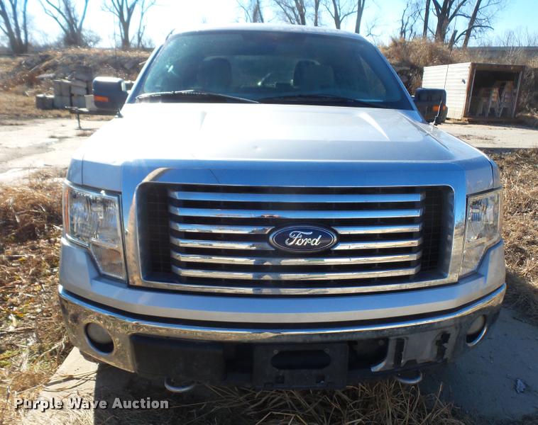 image for item DB2935 2010 Ford F150 XLT SuperCrew pickup truck