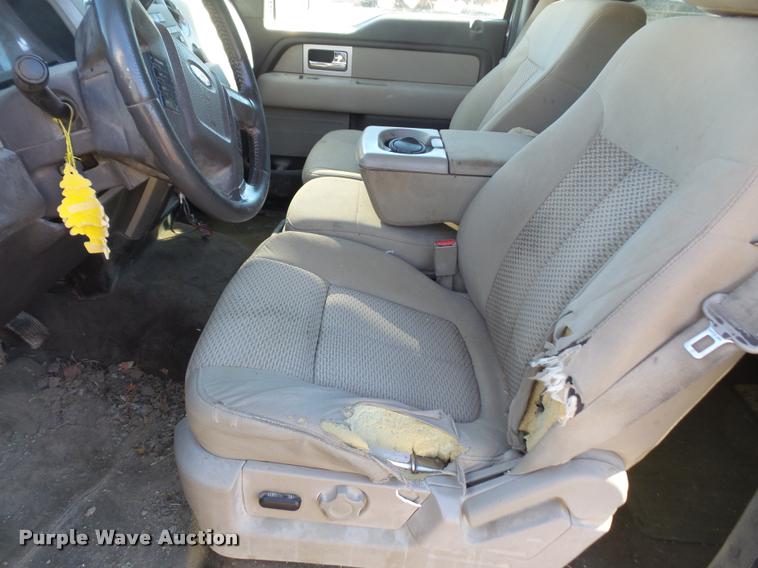 image for item DB2935 2010 Ford F150 XLT SuperCrew pickup truck