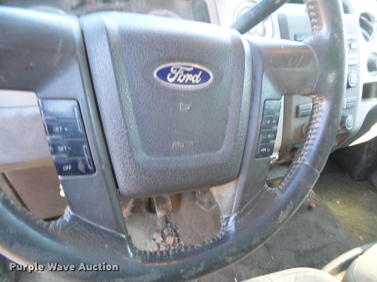 image for item DB2935 2010 Ford F150 XLT SuperCrew pickup truck