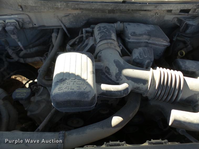 image for item DB2935 2010 Ford F150 XLT SuperCrew pickup truck